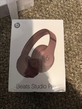 Beats Studio pro earth brown color brand new